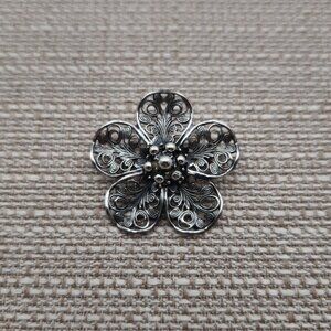 Sterling Silver Beau Made Beautiful Flower Pin Brooch A3331
